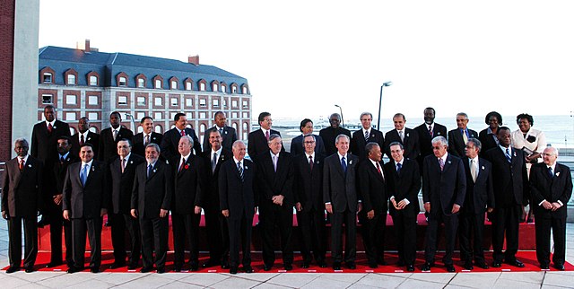 04-11-05 Mar del Plata: Foto Oficial de la IV Cumbre de las Americas.